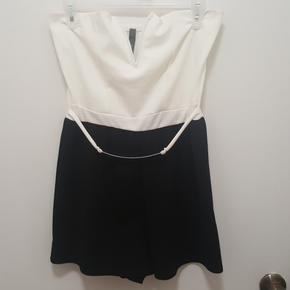 Pants - Black/White Romper NWOT